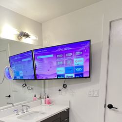 40-in Smart Flatscreen TV