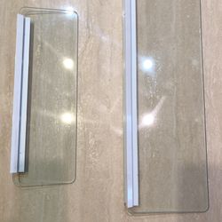 Wall-mounted Glass Shelves