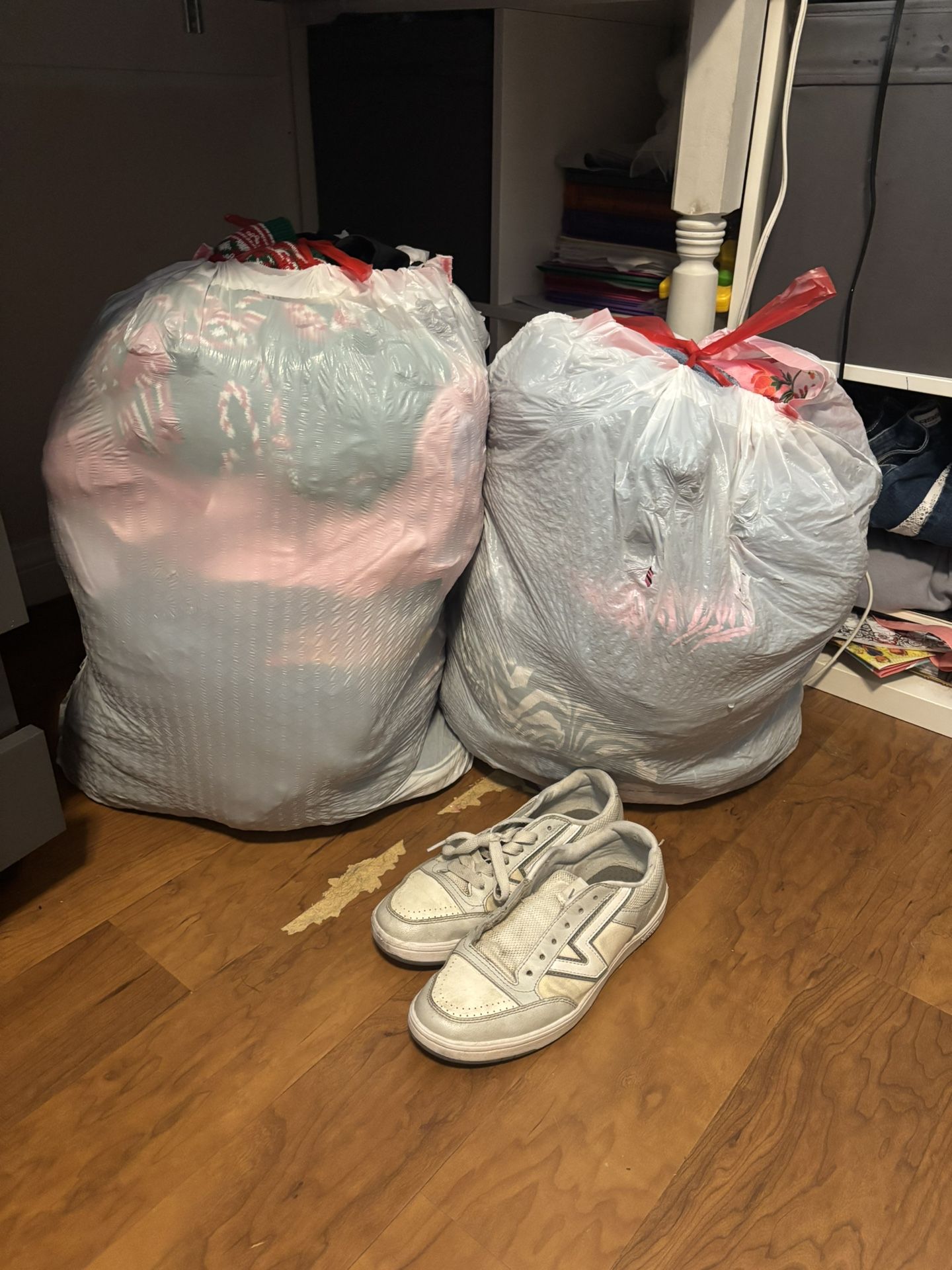women’s/girl’s clothes for sale
