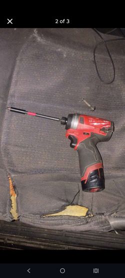 Milwaukee M12 1/4" brushless impact