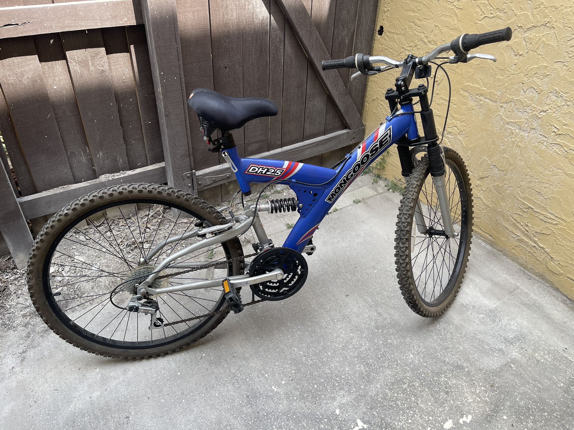 Mongoose Mountain Bike