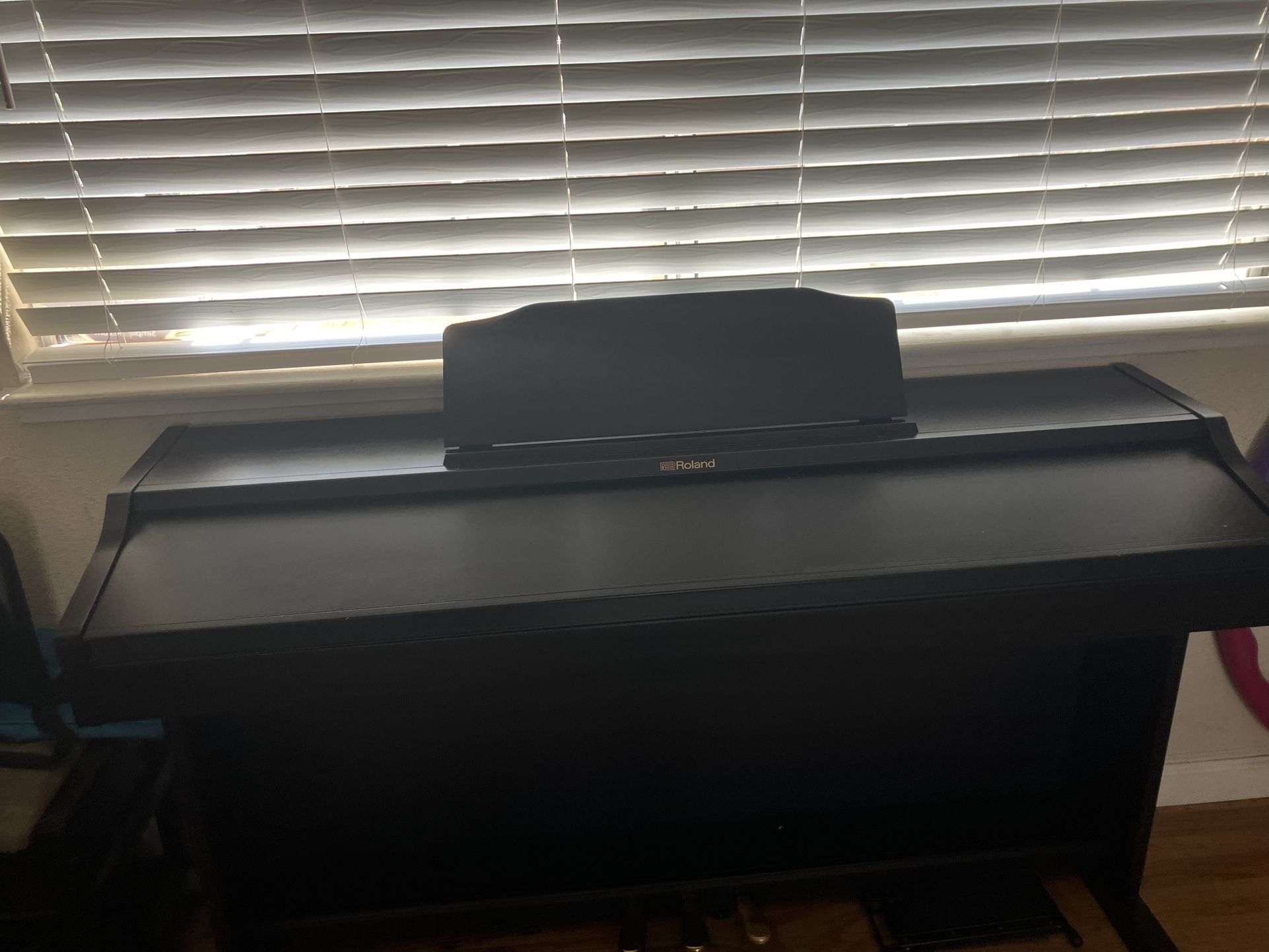 Roland Piano