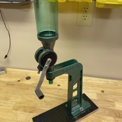 RCBS Uniflow Powder Dispenser With Stand
