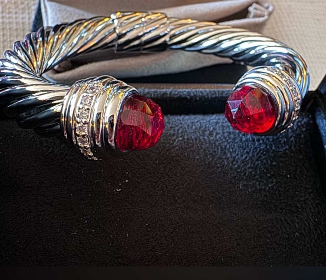 Silver Cable Bangle Cuff Bracelet With Red Stone And Diamond-like Detail