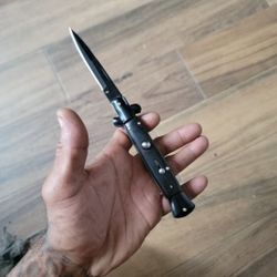 Italian Stilleto $30