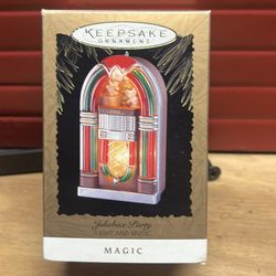 Hallmark keepsake ornament jukebox party