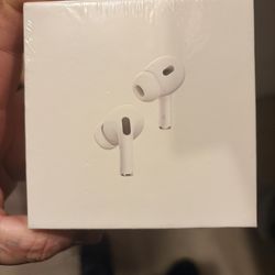 Apple Watch + Apple Air POD Pro