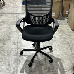 Officially Chair Black