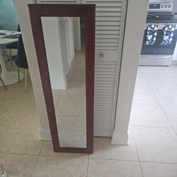 Jewelry armoire wall mounted