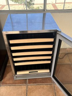 U-line Wine Fridge Cooler