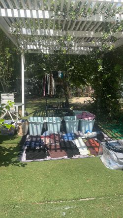 YARD SALE NOW NORTHRIDGE 91325