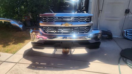 2018 silverado lt Chrome bumper and grille