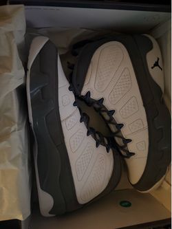 Jordan 9s size 11.5 ds