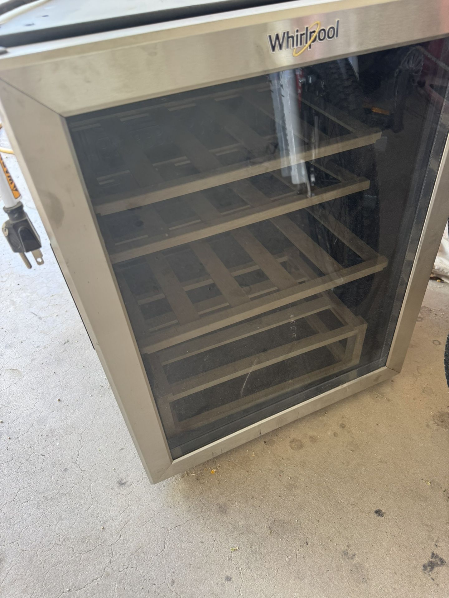 Whirlpool Mini Wine Cooler
