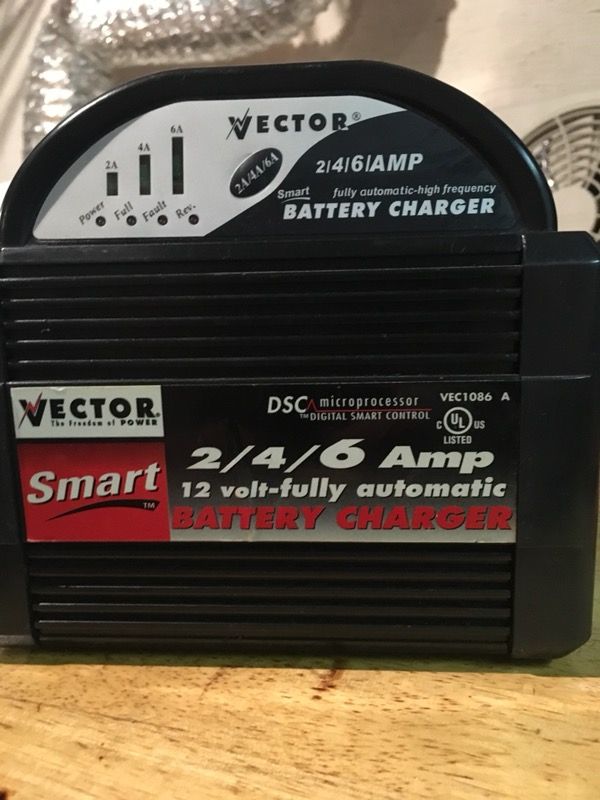 Black vector 2/4/6 amp smart battery charger.
