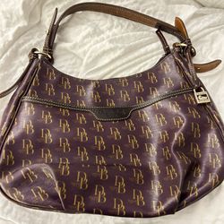 DB (Dooney And Bourke) Purse