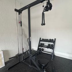 BRAND NEW! POWER RACK WITH BENCH & ATTACHMENTS.