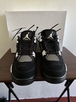 Jordan 4 Retro "White Thunder"