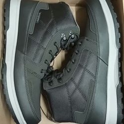SIZE 11 MENS WEATHERPROOF BOOT