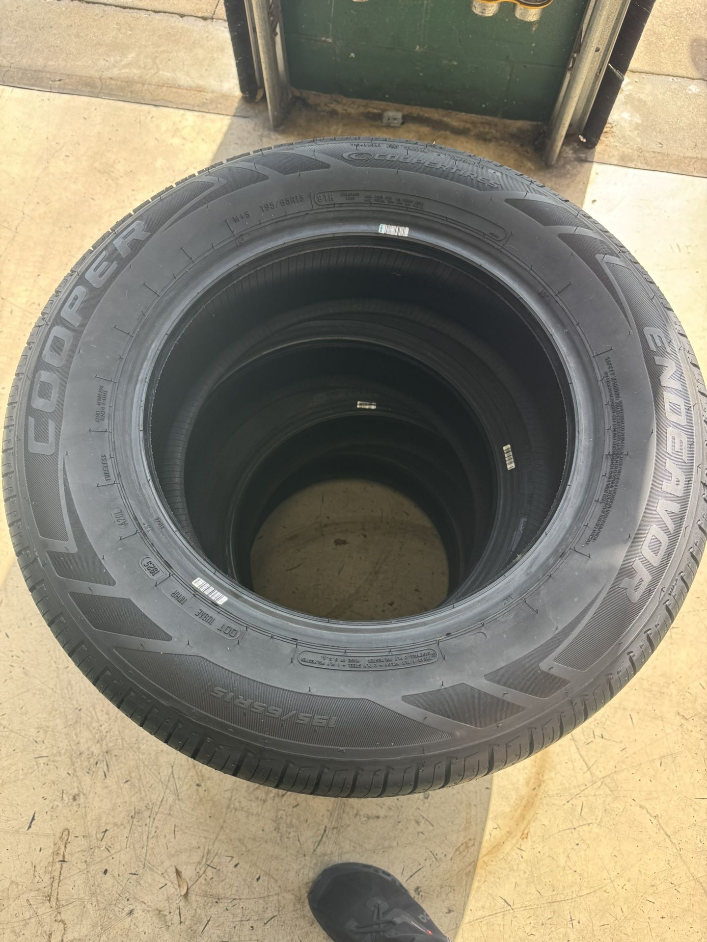 Cooper Endeavor Tires Set Of 4