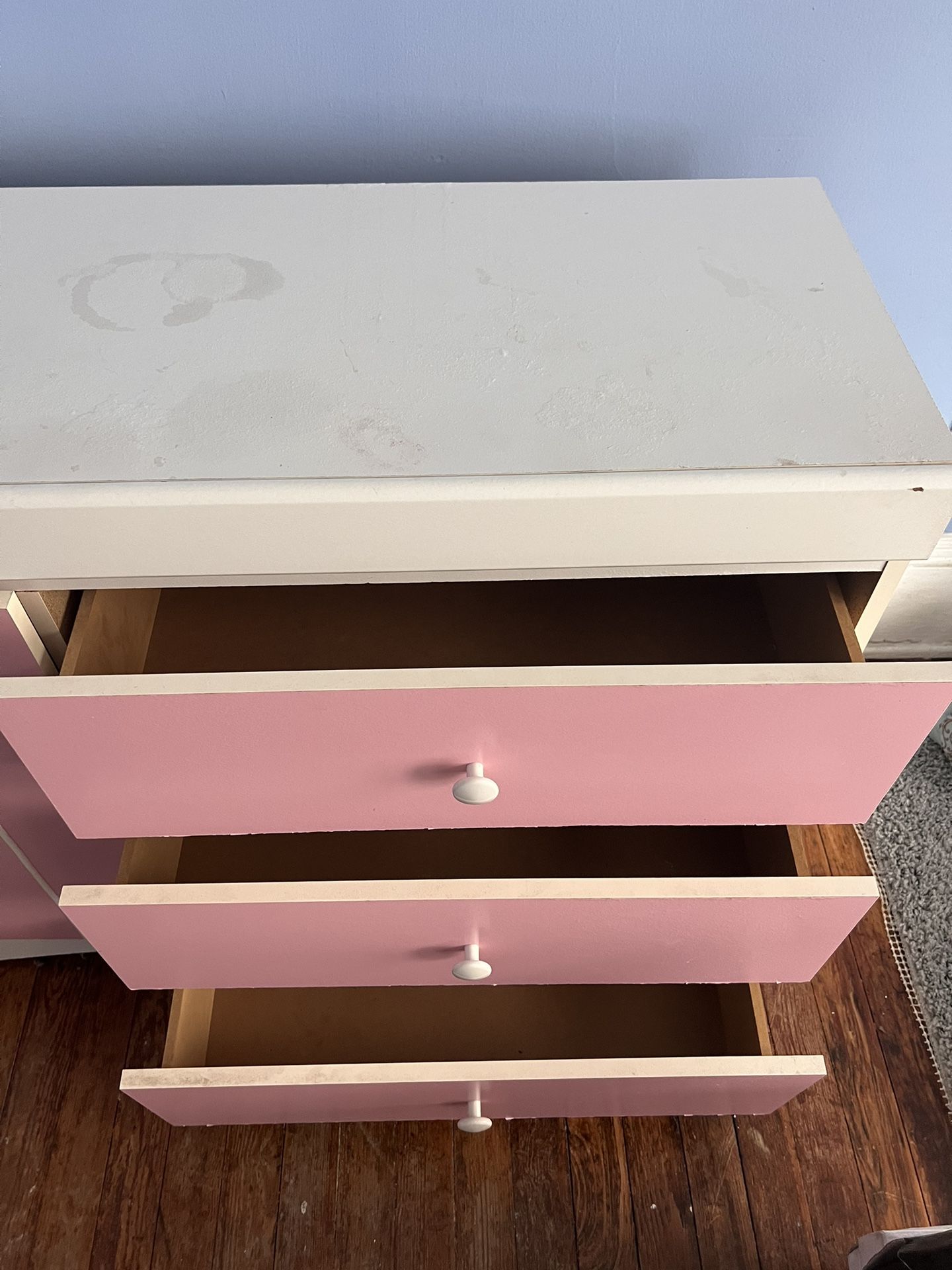 Pink Girl’s Dresser