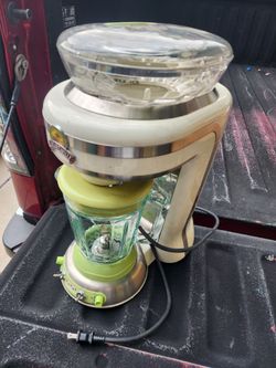 Margaritaville Premium Frozen Concoction Maker DM1000 Margarita Machine