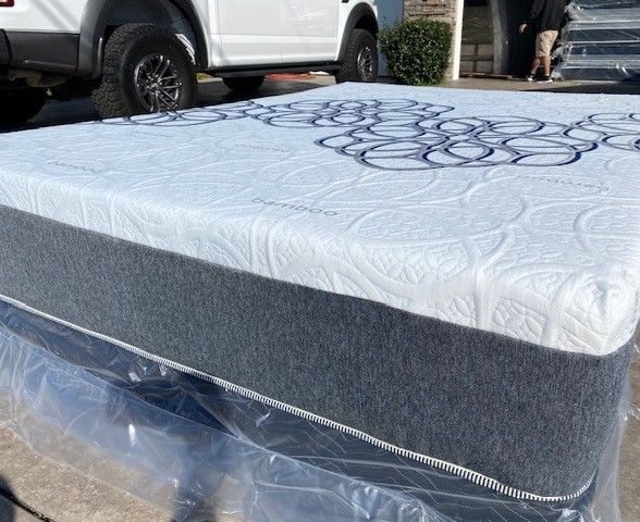 Full Bamboo Cool Gel Memory Foam!》》》