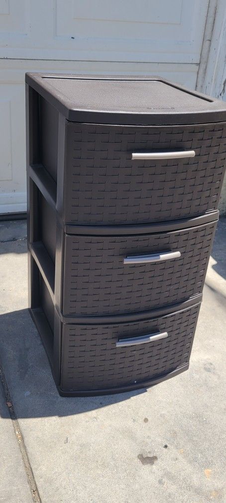 Plastic Drawer Organizer $10