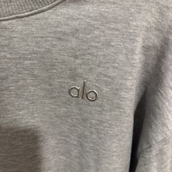 Alo crew neck Size Small Authentic 