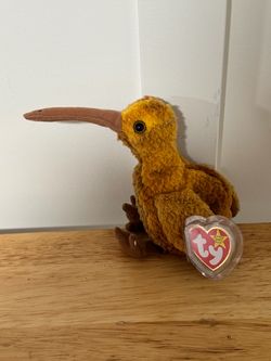 Ty Beanie Baby “Beak” the Kiwi Bird with Tag Protector