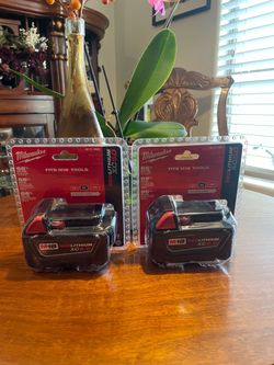 New Milwaukee Batteries M18 XC 5.0 $70 Each Cada Una