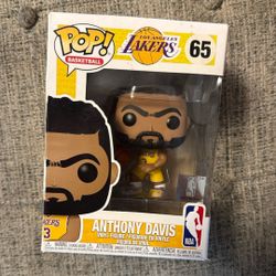 Lakers Pop Figure