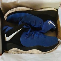 Nike Men's size 6 Zoom Rev 2 