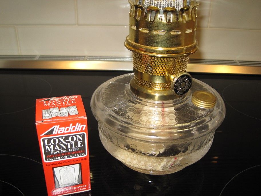 Aladdin Genie III Oil Lamp with Extra Mantel