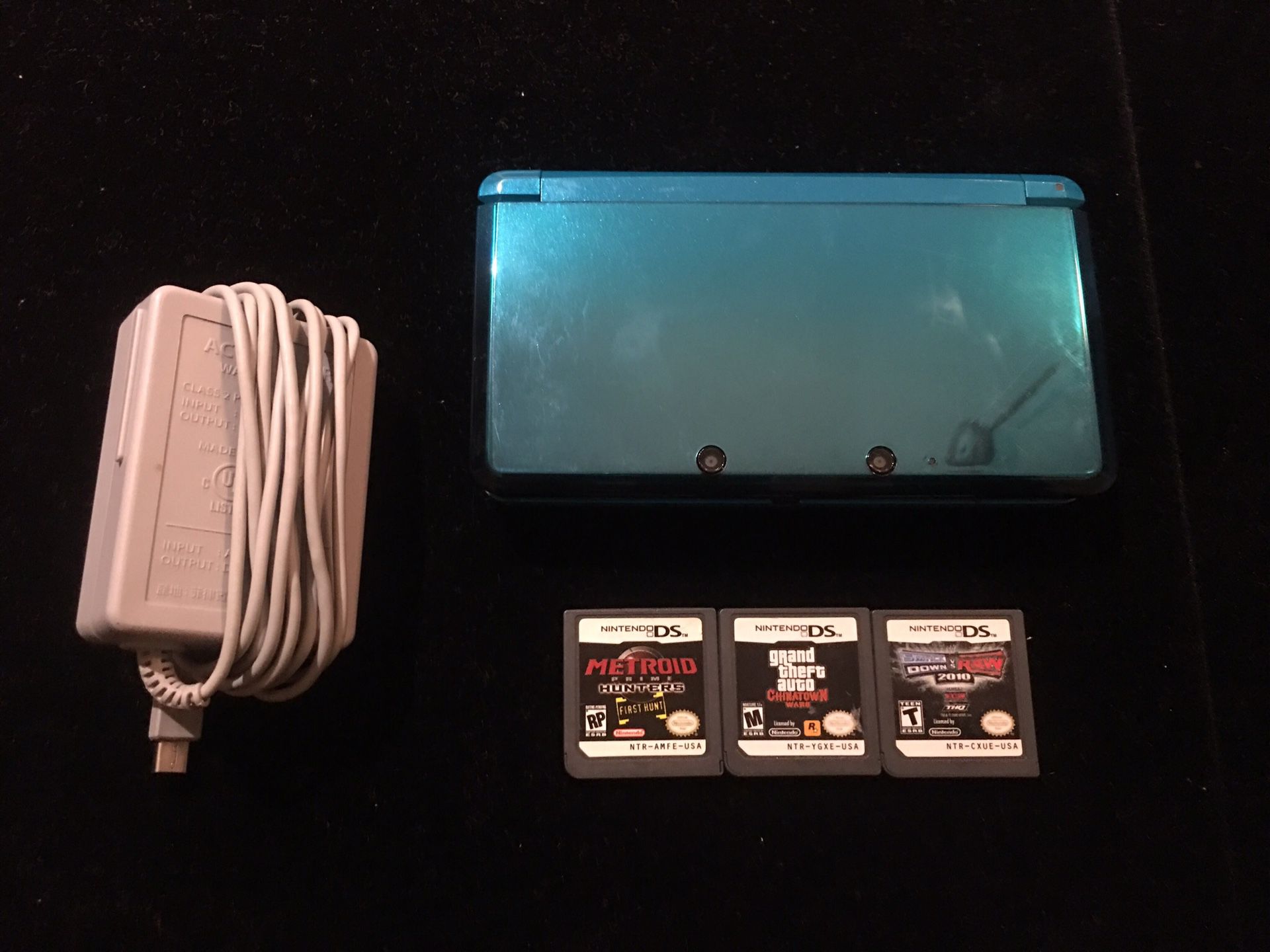 Nintendo AQUA BLUE 3DS Handheld System+Charger+4 DS Games GTA 