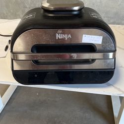 Used Acceptable #111 Ninja - Foodi Smart XL 6-in-1 Indoor Grill with 4-qt  Air Fryer, Roast, Bake, Broil, & Dehydrate - Black for Sale in San Diego,  CA - OfferUp