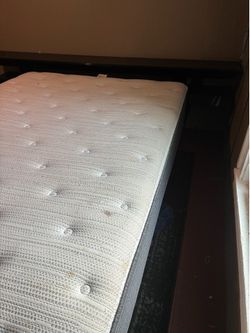 Beautyrest Premium Silver Queen Mattress
