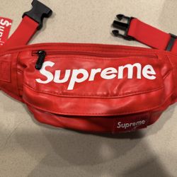 Supreme Waist Bag 