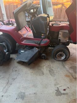 Murray riding lawnmower