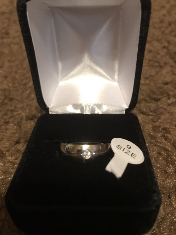 Men's silver plated rhinestone wedding band ring size 9
