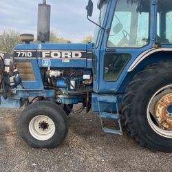 Ford tractor
