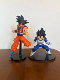 Goku and Vegeta figurine