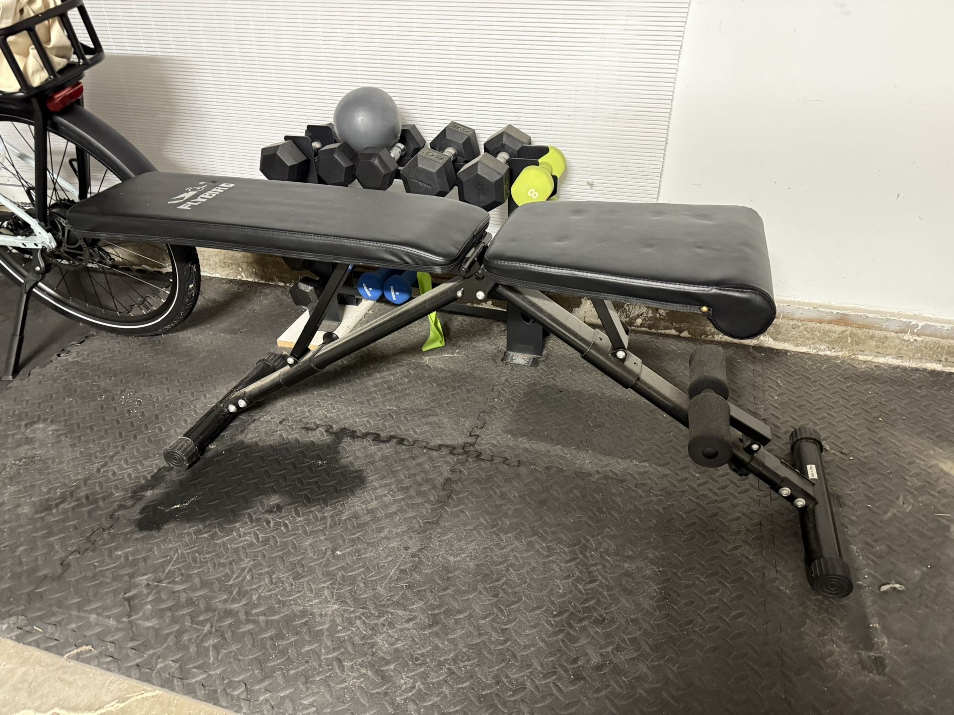 Weight Bench