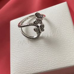 Pandora Ring