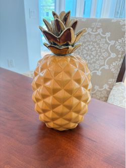 Pineapple ceramic