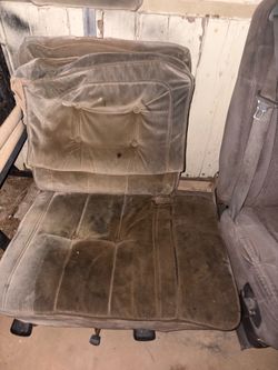 Gbody seat