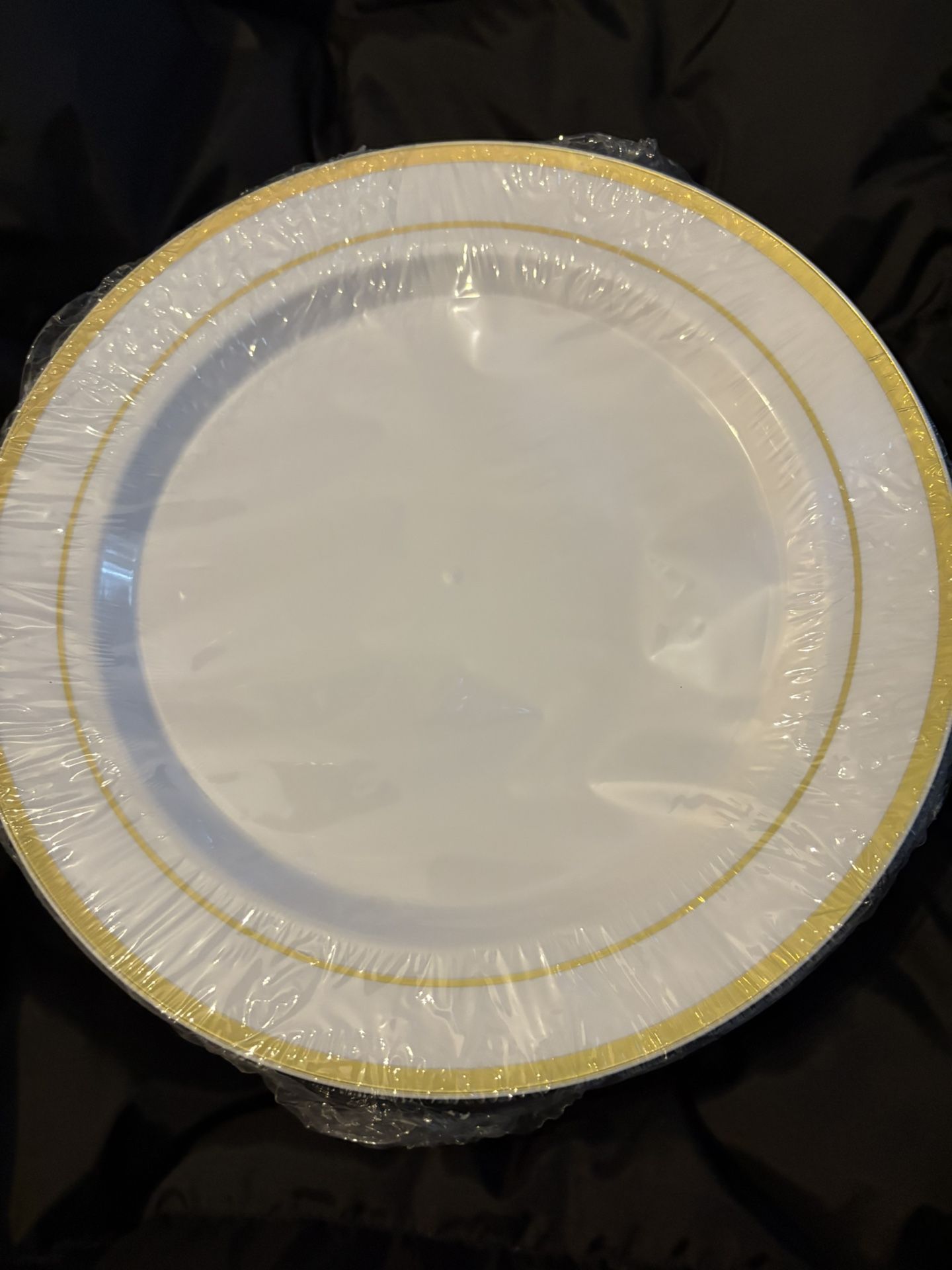 Plastic Plates