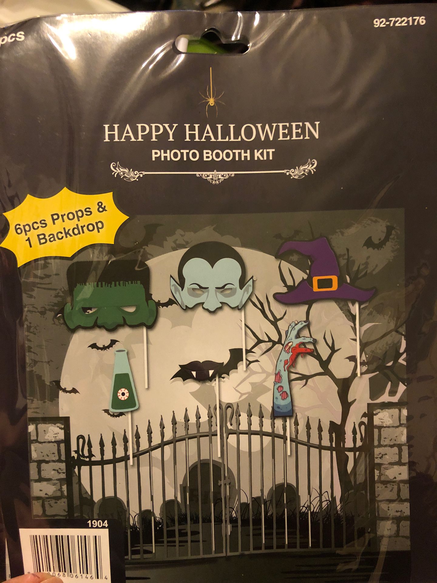 Halloween photo booth kit 6pcs props & 1 back drop