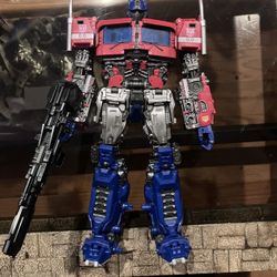 Transformers Bumblebee Movie Masterpiece MPM-12 Optimus Prime