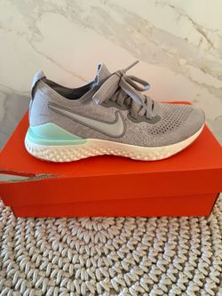 Nike Women's Epic React Flyknit 2 Running Shoes (Size 6.5)
